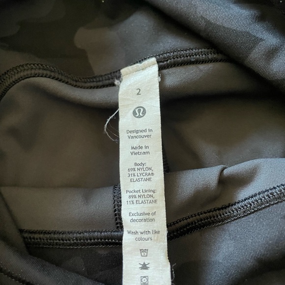Lululemon Black Gray Camo Camouflage Leggings Workout Pants Size 2 - Picture 4 of 5